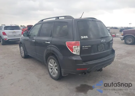 2011 Subaru Forester 2.5X Premium z USA, uszkodzony, nr VIN JF2SHBDC5BH743292
